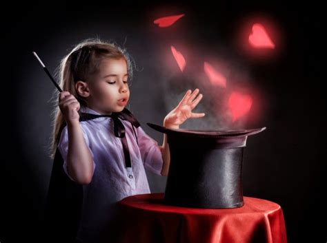 Learn Magic: A Beginner's Course for Kids and Adults